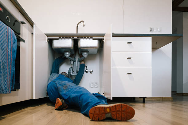 Professional Plumbing technician working in Trinway, OH